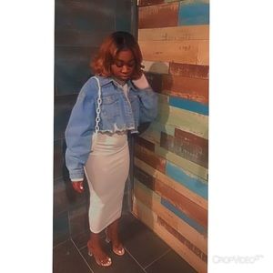 Meet your Posher, Khalia